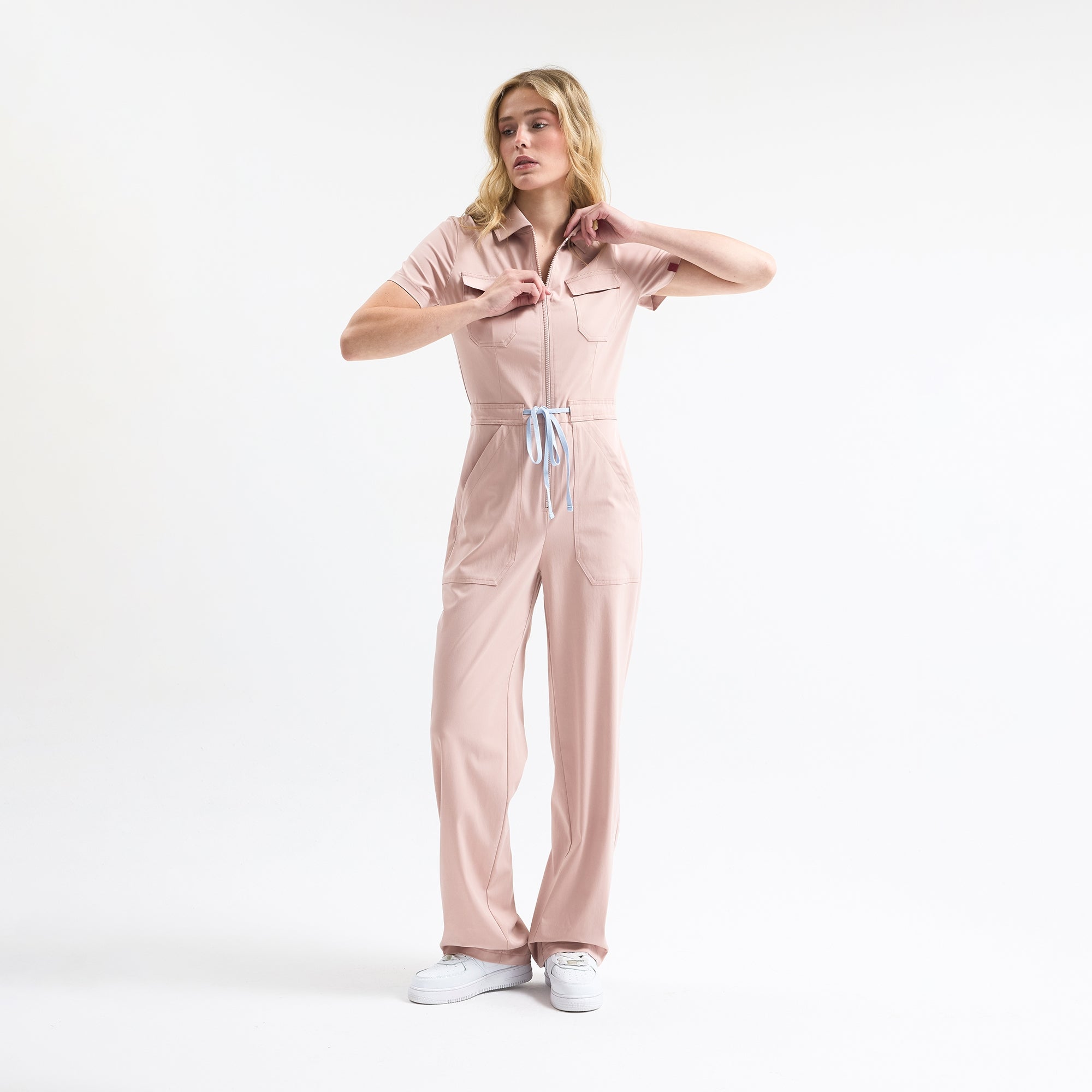 Serene Rose scrubs tulum in rose pink, front zipper, chest pockets, drawstring waist