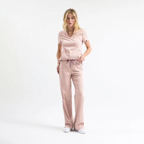 Rose renkli beli lastikli scrub pantolon, düz paça ve bol kesim