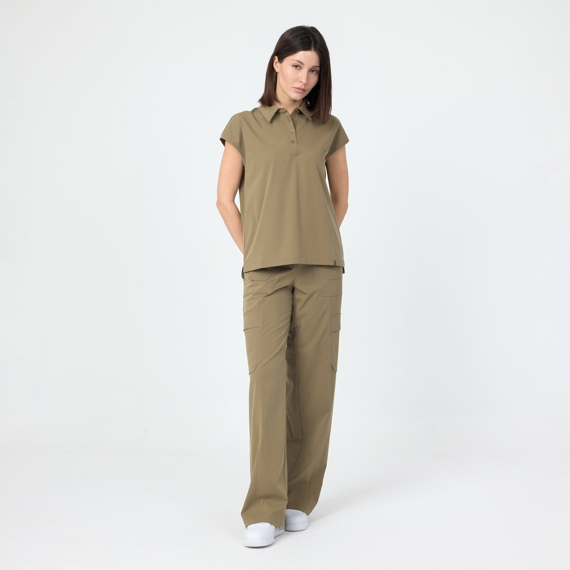Olive polo T-shirt, short sleeves, button placket and collar