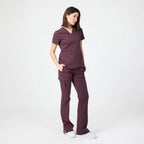 Sol Scrubs Chicory pantolon: arka bel formu ve diz altı rahat düşüş