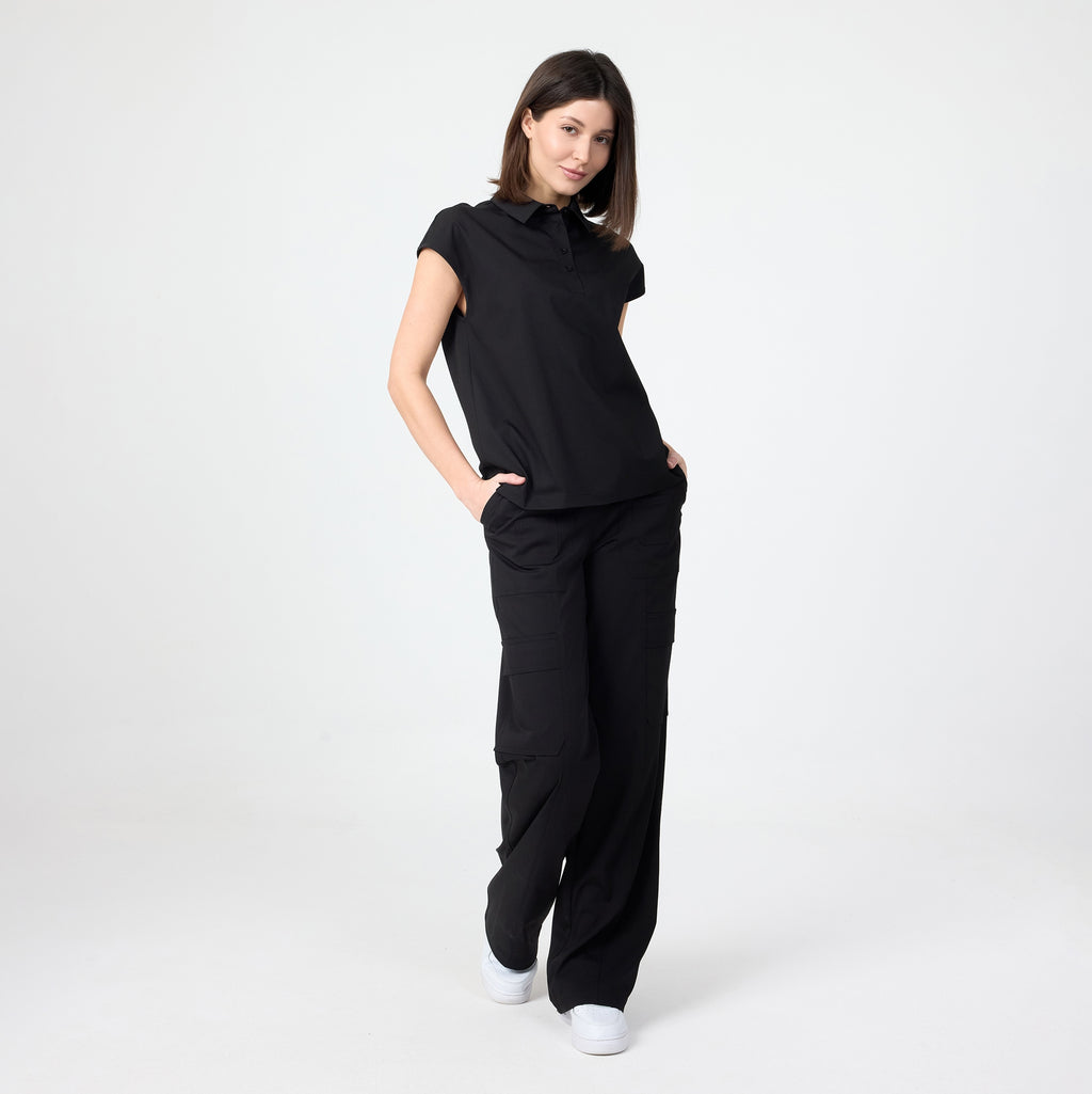 Black polo T-shirt with side pose, short sleeves and button placket