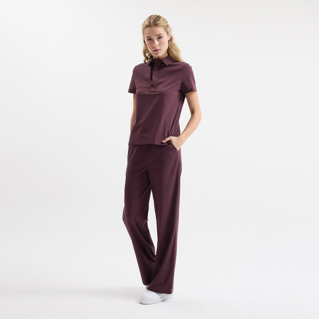 Chicory bordo scrub pantolon, düz paça ve geniş bacak formu