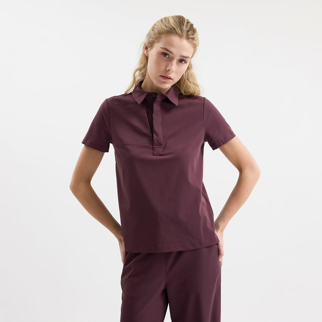Chicory kısa kollu scrub üst, yakası düğmeli polo kesim