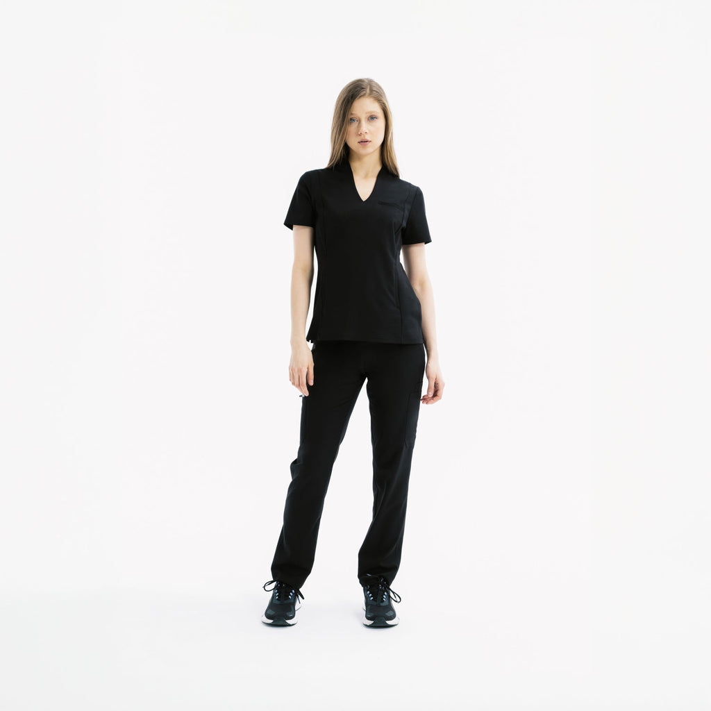 Rhow Shop Maya Slim siyah scrub pantolonu, önden dikişli ve bilek boyu